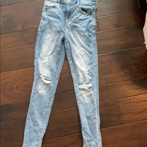 american eagle ripped jeans